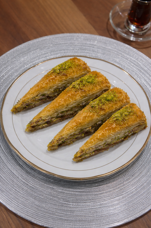 Óriás pisztáciás havuc baklava ( 4db )